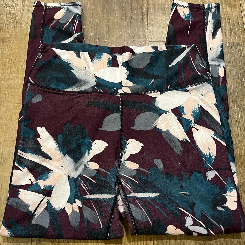Fabletics Purple Flower Leggings Size L